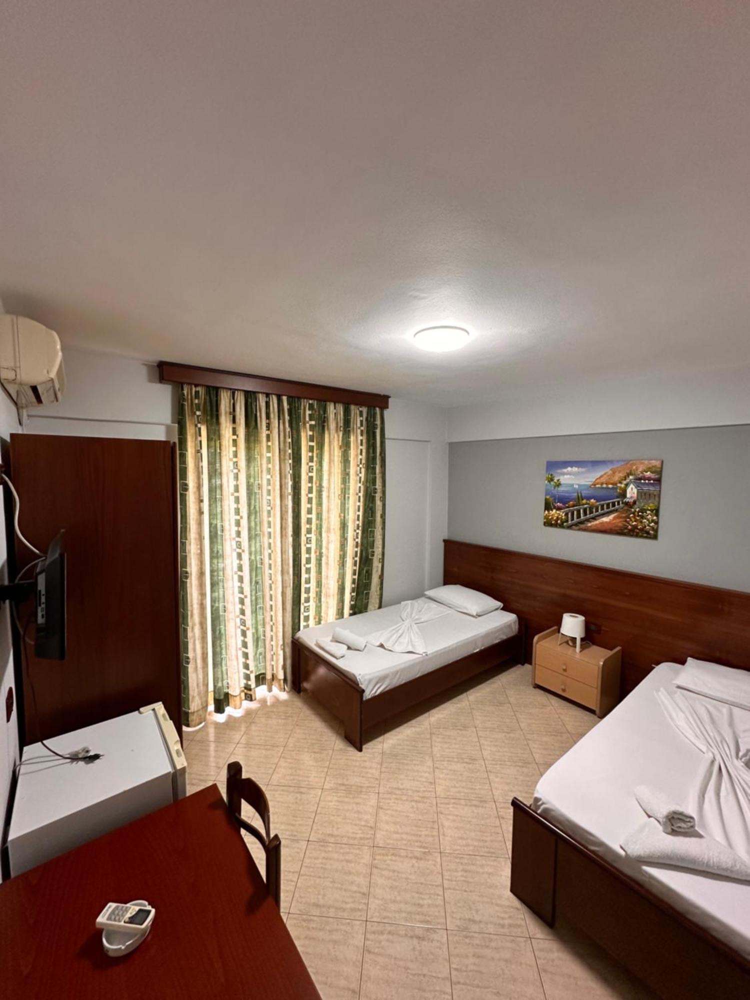 Hotel Venera Sarande Bagian luar foto